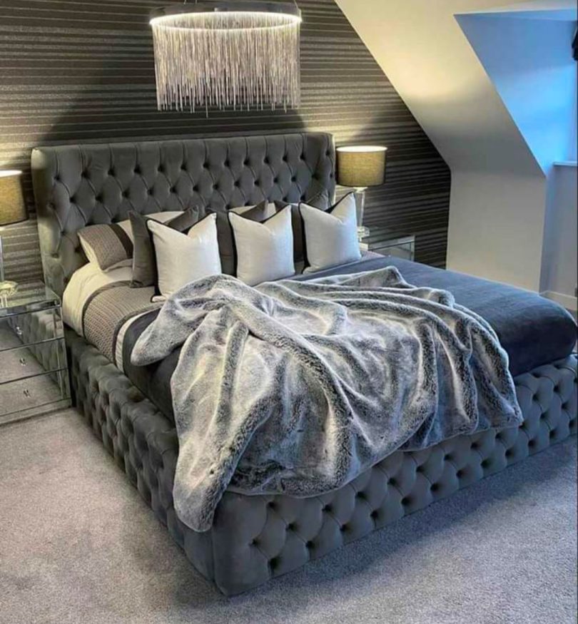 Myrah Wingback Parklane Bed - Grey
