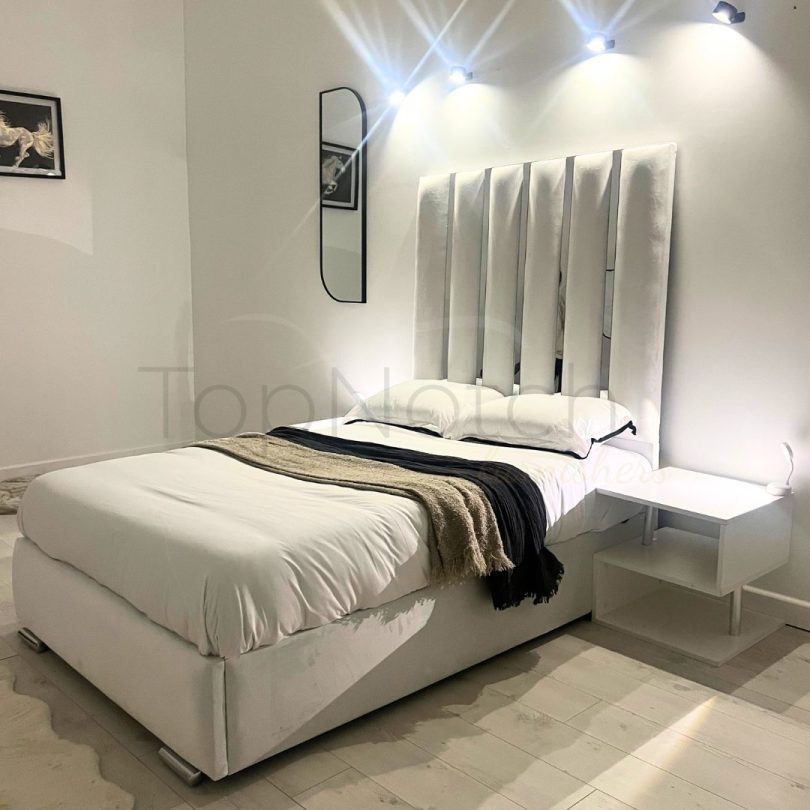 Amelia Bed