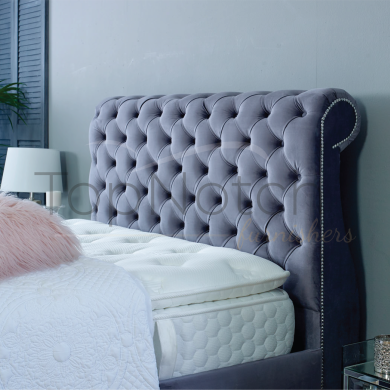 Sworn Sleigh Bed